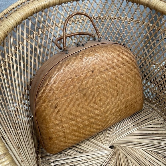 Handbags - Vintage bamboo wood rattan straw purse
